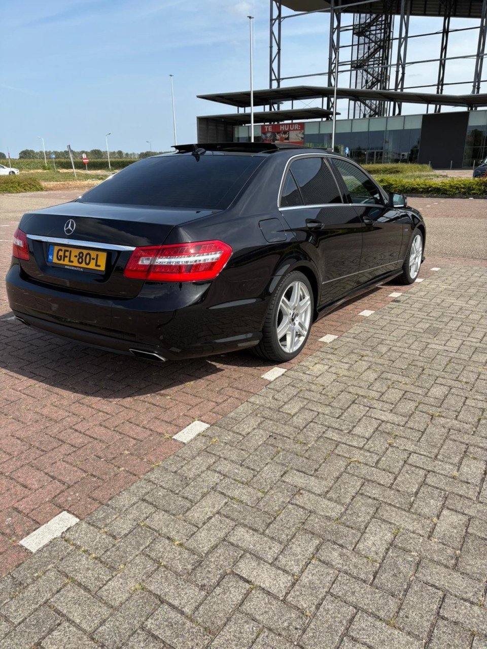 Mercedes-Benz E-klasse 3.5 E350CGI Sedan AUT 2011Zwart