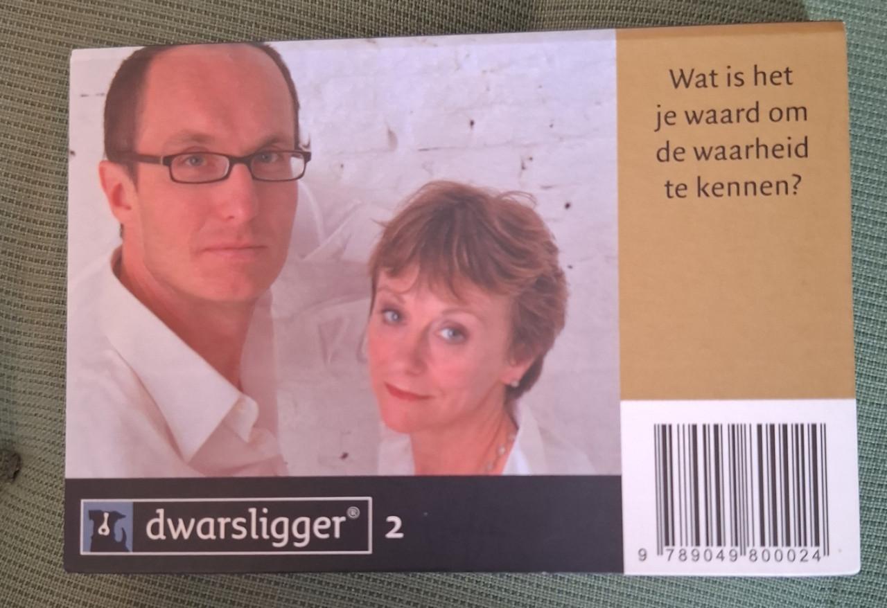 Wat te doen als iemand sterft, door Nicci French. Dwarsligger, NIEUW!