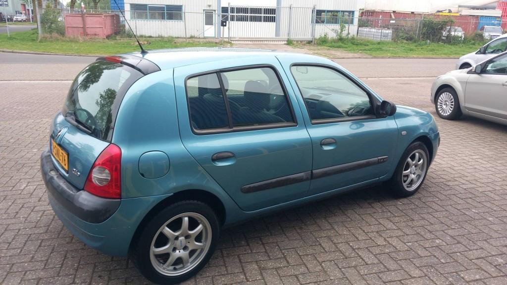 Renault CLIO 1.4 16v Authentique automaat !!! 5drs 2005 airco apk 2027 !!