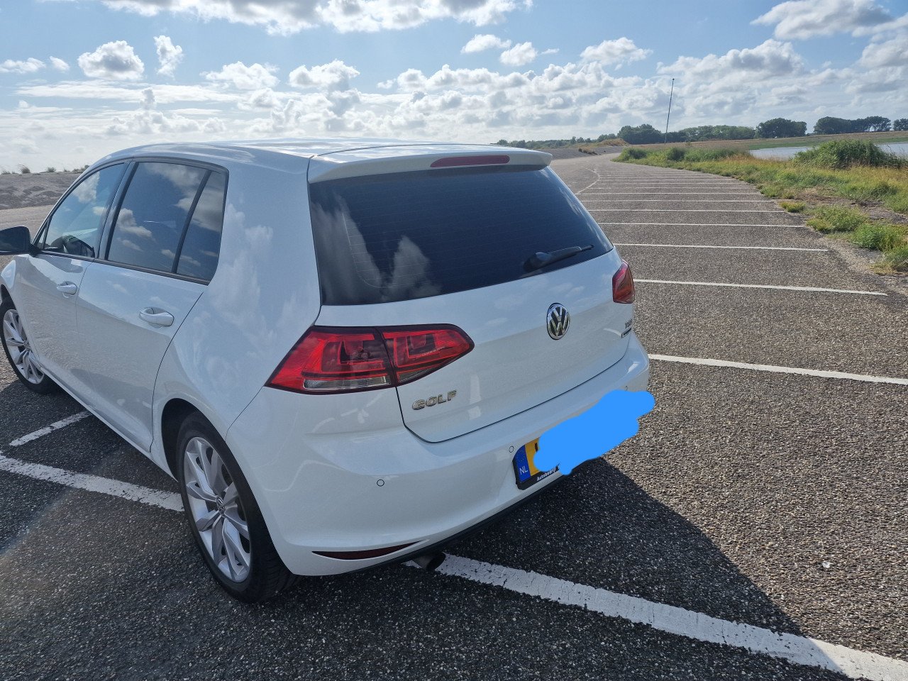 Te koop: Witte golf
