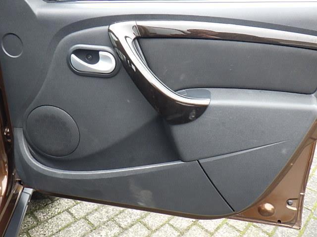 Dacia Duster 1.6 lauréate 2wd