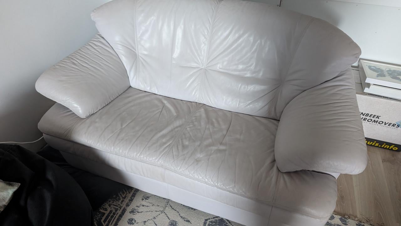 GRATIS: 2 zits lederen bank