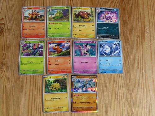 Pokemon kaarten 10 verschillende waarvan 1 holo nieuw