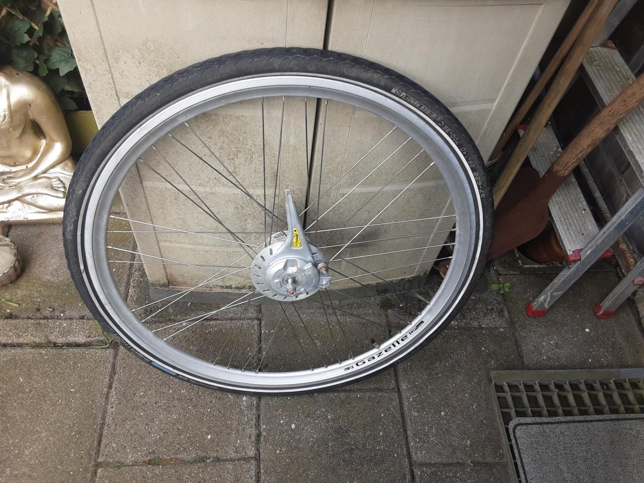 Gazelle 28 inch shimano nexus voorwiel, naafdynamo, rollerbrake rem