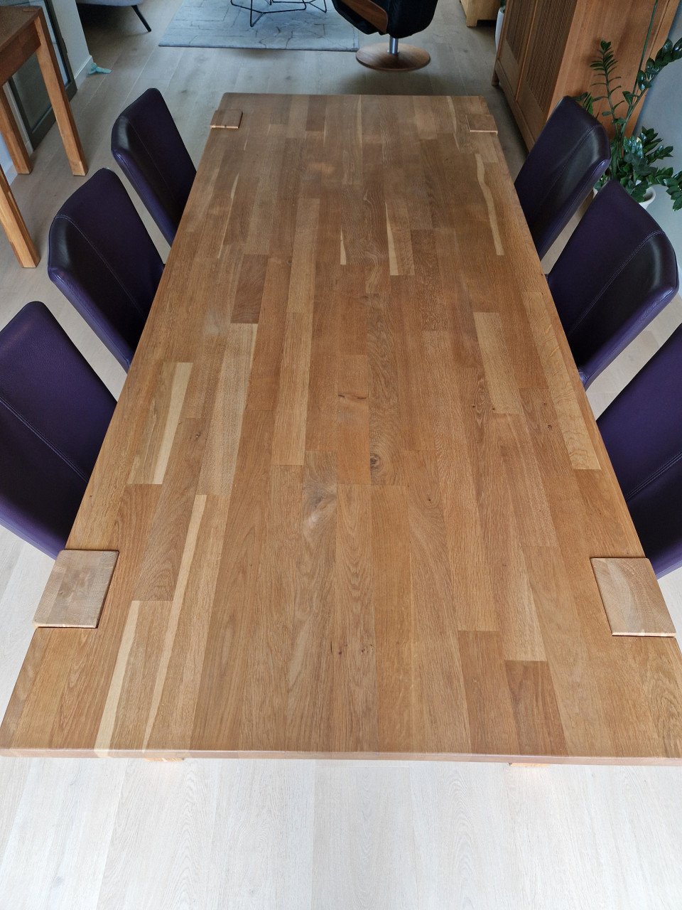 Eiken eettafel met 6 stoelen