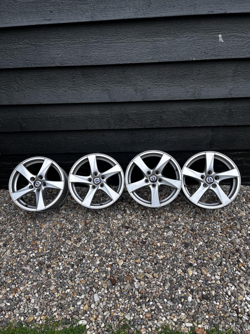 4 velgen voor o.a Volvo