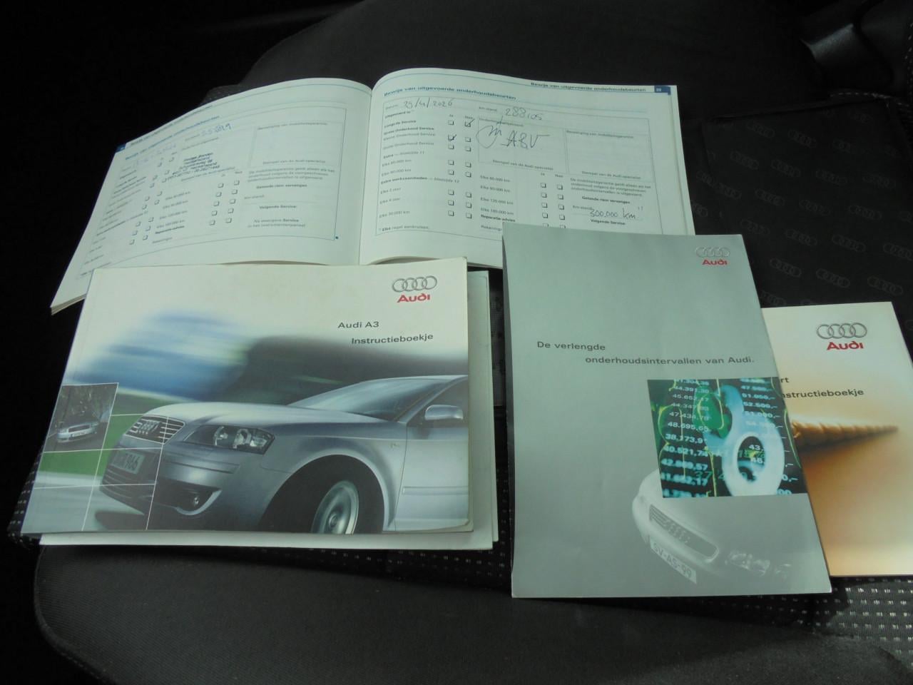 A3 1.6 Ambition (2003) Logische KM-stand Perfect onderhouden Let op: rookt