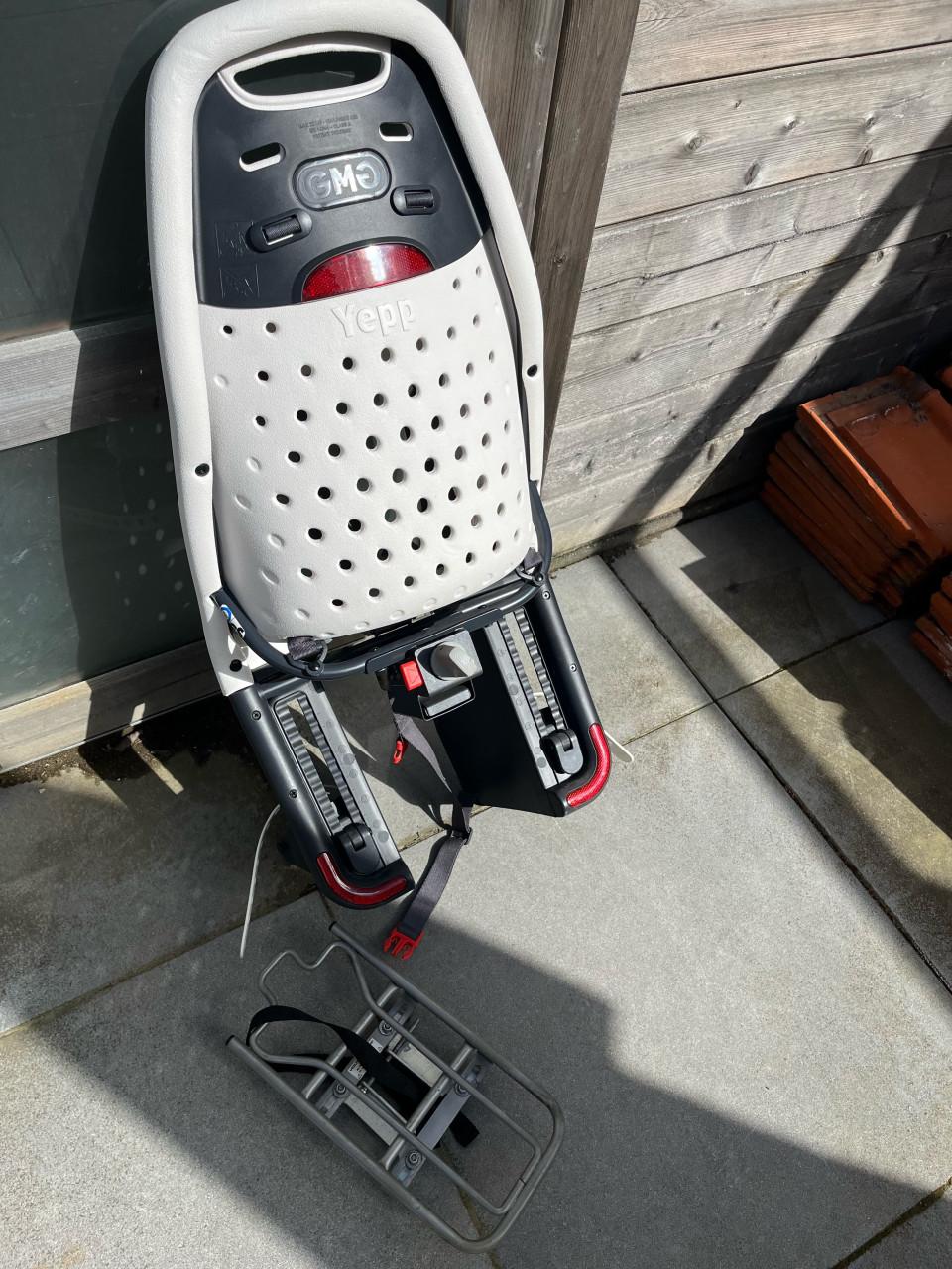 Yepp achterzitje inclusief adapter