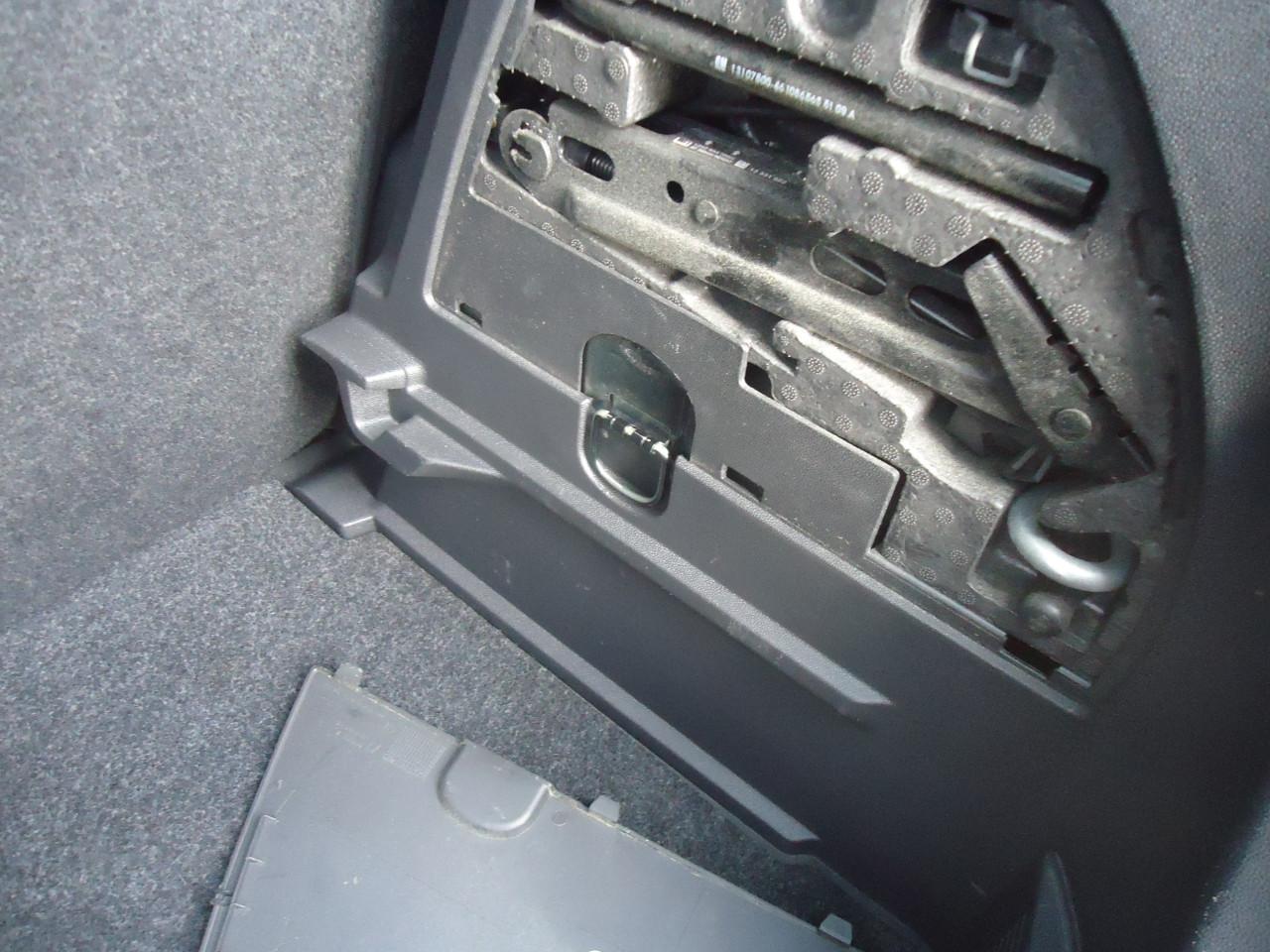 Opel corsa 14-16v 5drs 111 edition