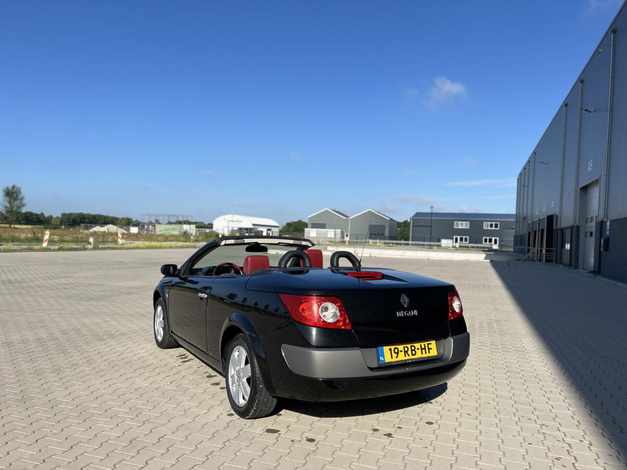 Renault Mégane Coupé-Cabriolet 2.0-16V Priv. Luxe/LEDER/APK
