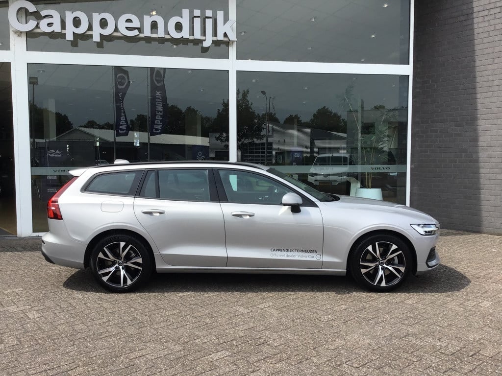 Volvo V60 b3 163pk essential| camera| adap.cruise| google maps