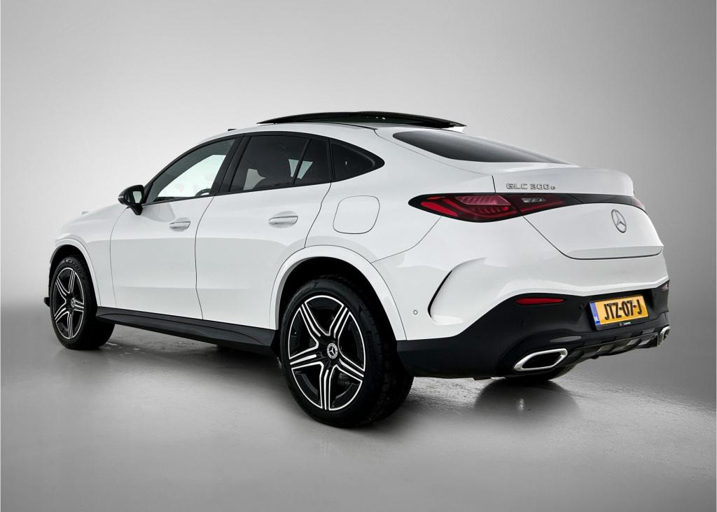 Mercedes-Benz Glc coupé 300 e 4matic amg | trekhaak | panoramadak | alarm |