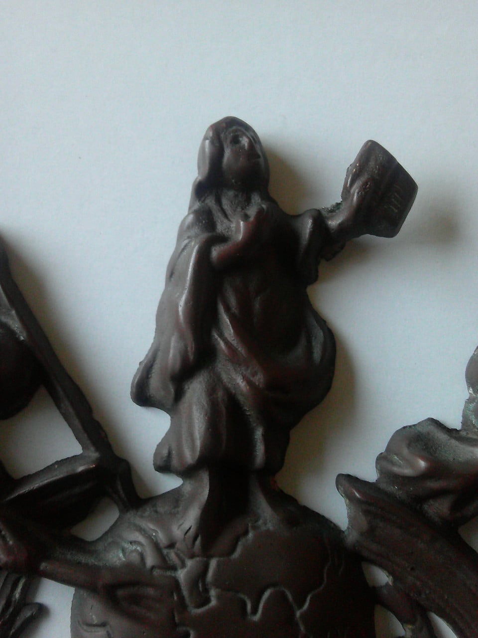 19 DE EEUWS BRONZEN ORNAMENTJE