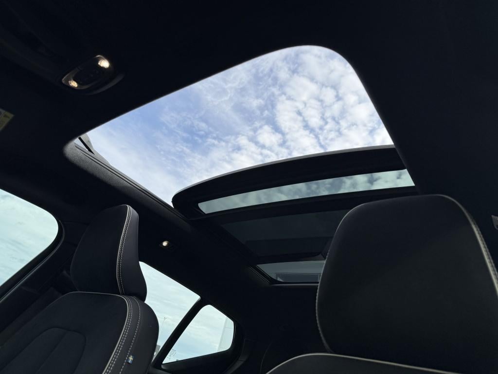 Volvo XC40 t5 262pk recharge r-design full options! trekhaak