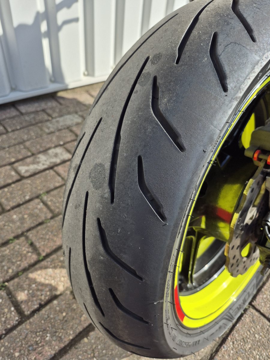 Kawasaki Z800 Performance uit 2015, boordevol extra's