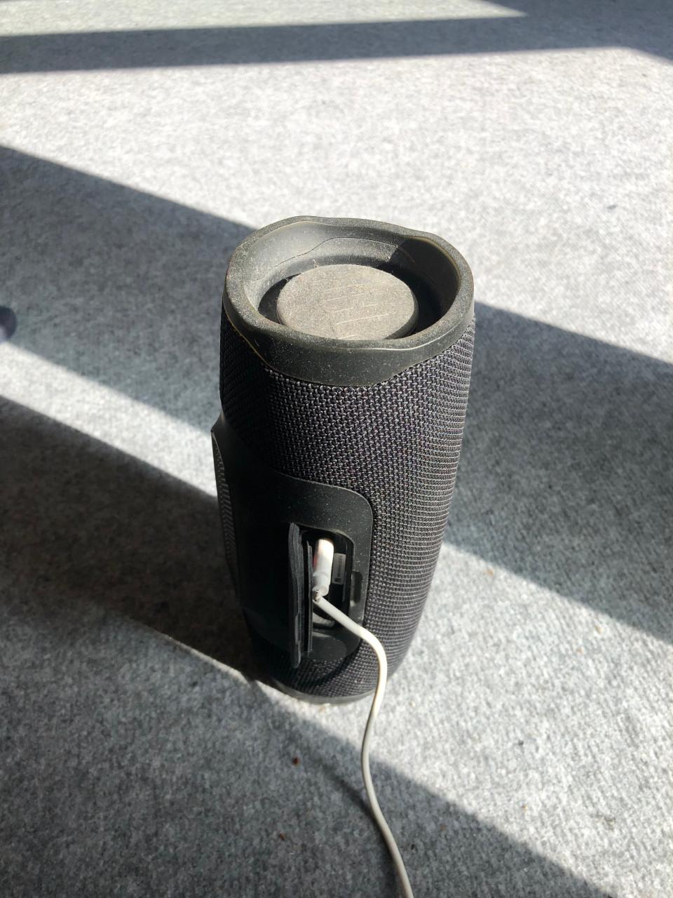 Jbl Music box Bluetooth Charge 4