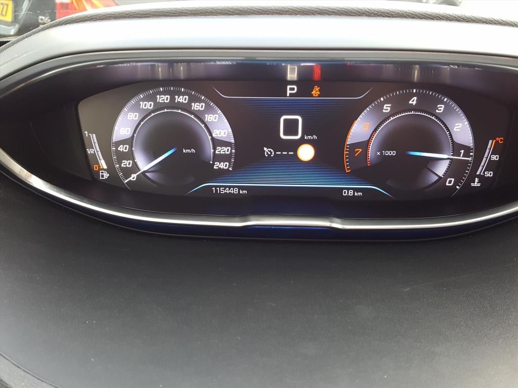 Peugeot 5008 blue l. executive 1.2pt-130pk (vol)automaat(eat8) 7-pers. | vo