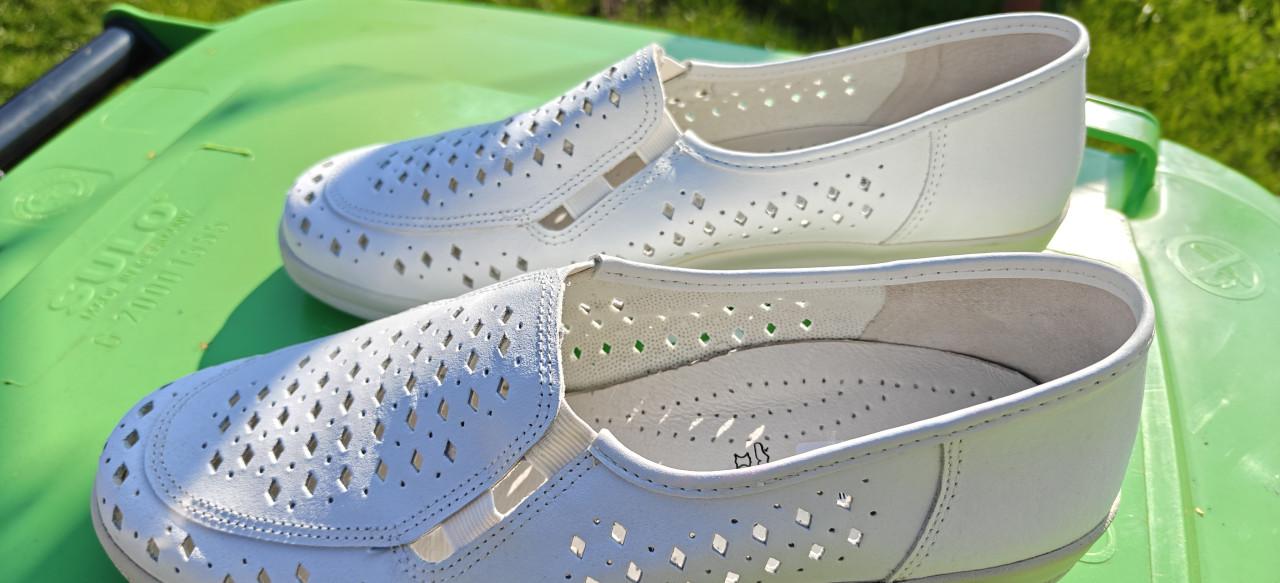 Gratis schoen maat 42 kleur wit