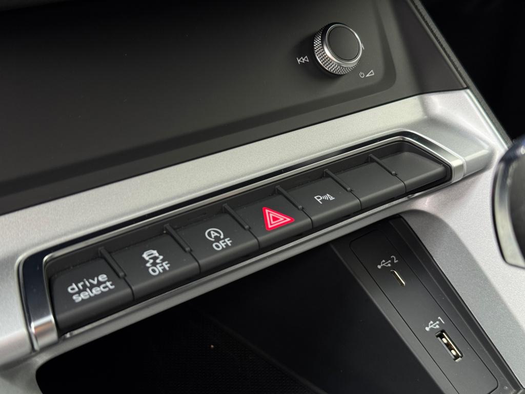 Audi Q3 sportback 35 tfsi s edition * panoramadak * matrix led * camera