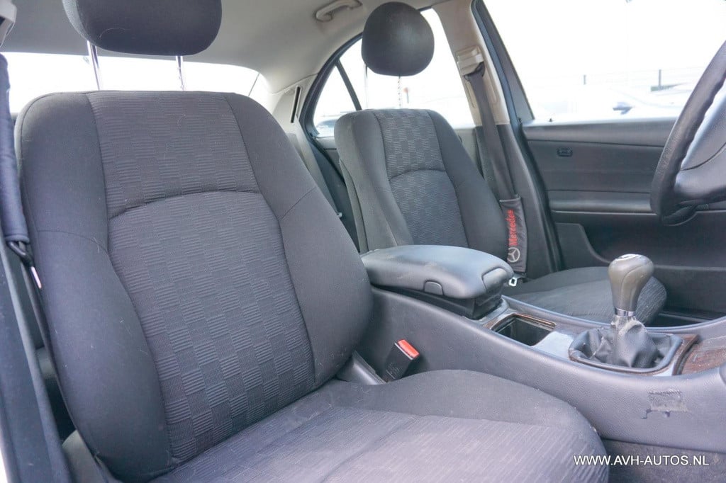 Mercedes-Benz C-Klasse 180 k. classic