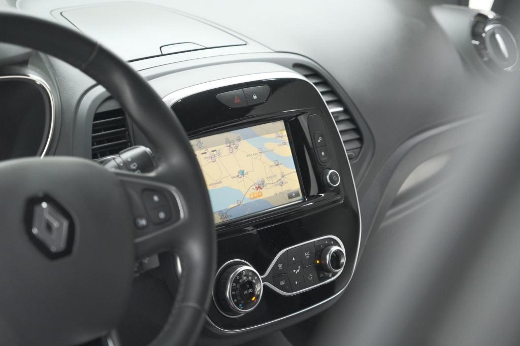 Renault Captur tce 130 intens | camera | navigatie | parkeersensoren | clim