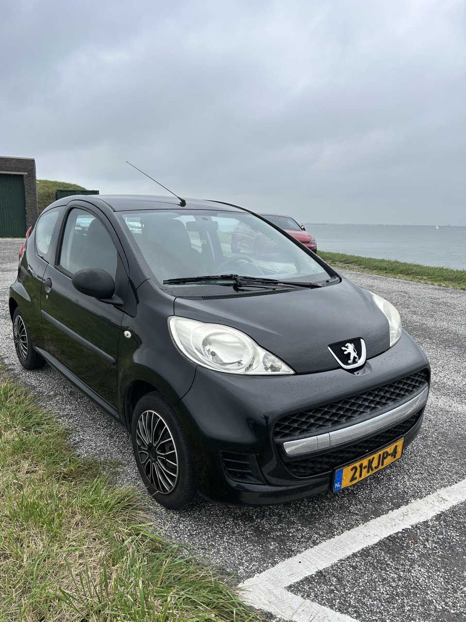 Peugeot 107 met lekke koppakking