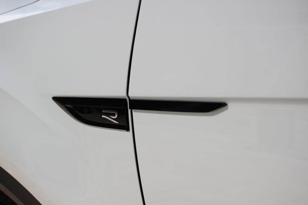 Volkswagen T-roc 2.0 tsi 4motion r | beats | acc | carplay
