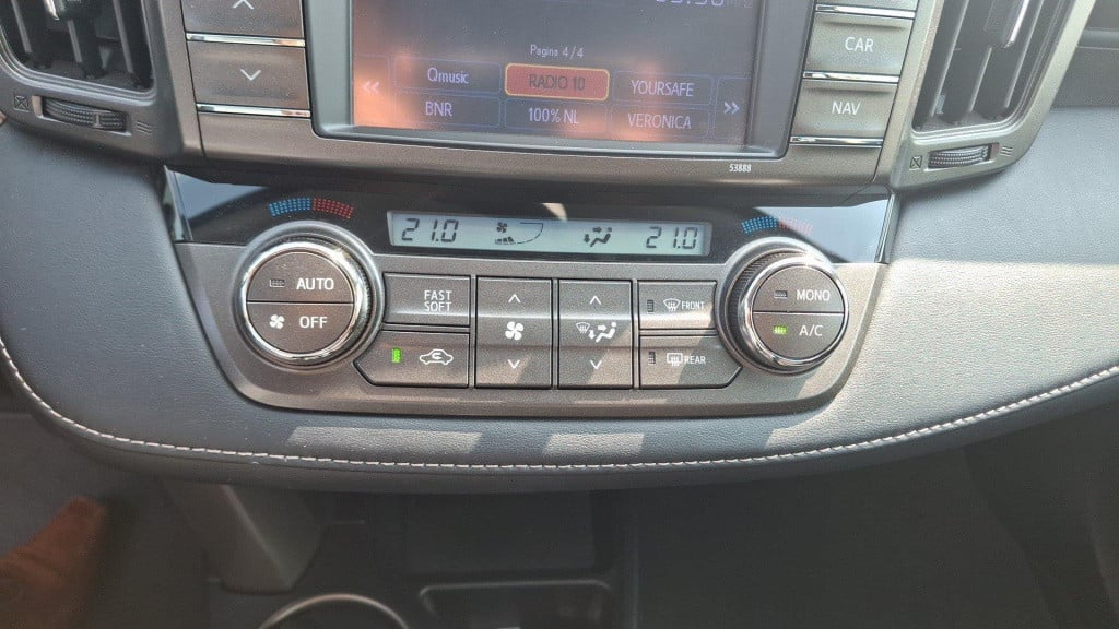 Toyota Rav4 2.0 aspiration 4wd | nieuw binnen | eerste eigenaar | 2.000 kil