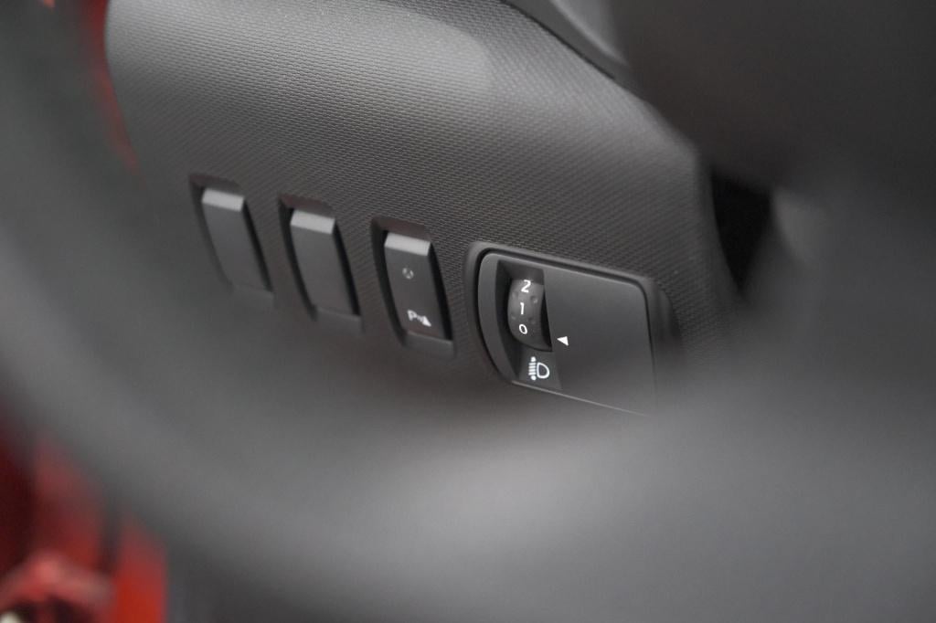 Renault Twingo 1.0 sce limited | automaat | parkeersensoren | allseason ban