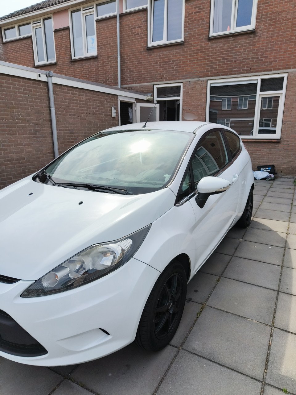Ford Fiesta wit