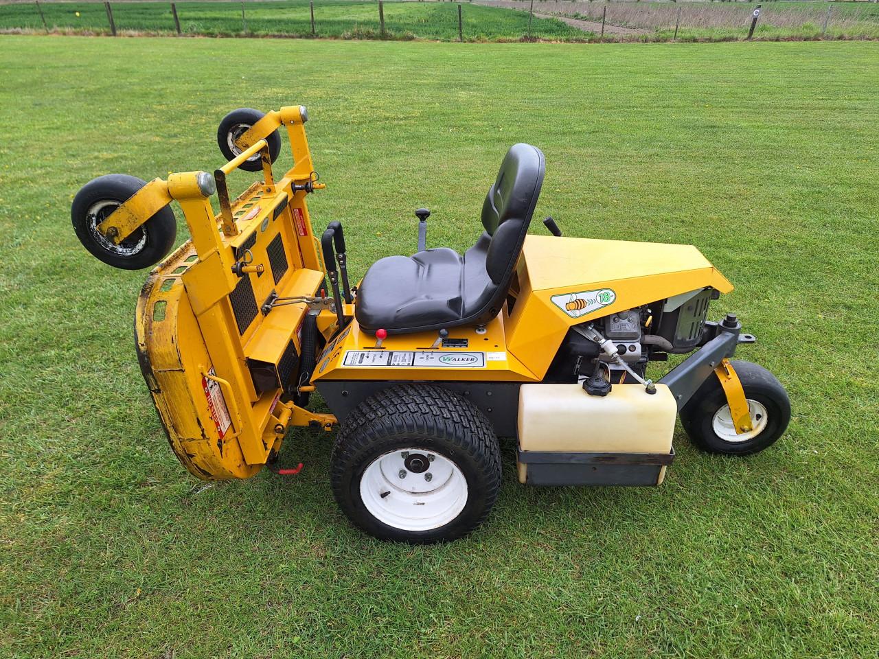 Walker MBSD zitmaaier. 107cm/42inch