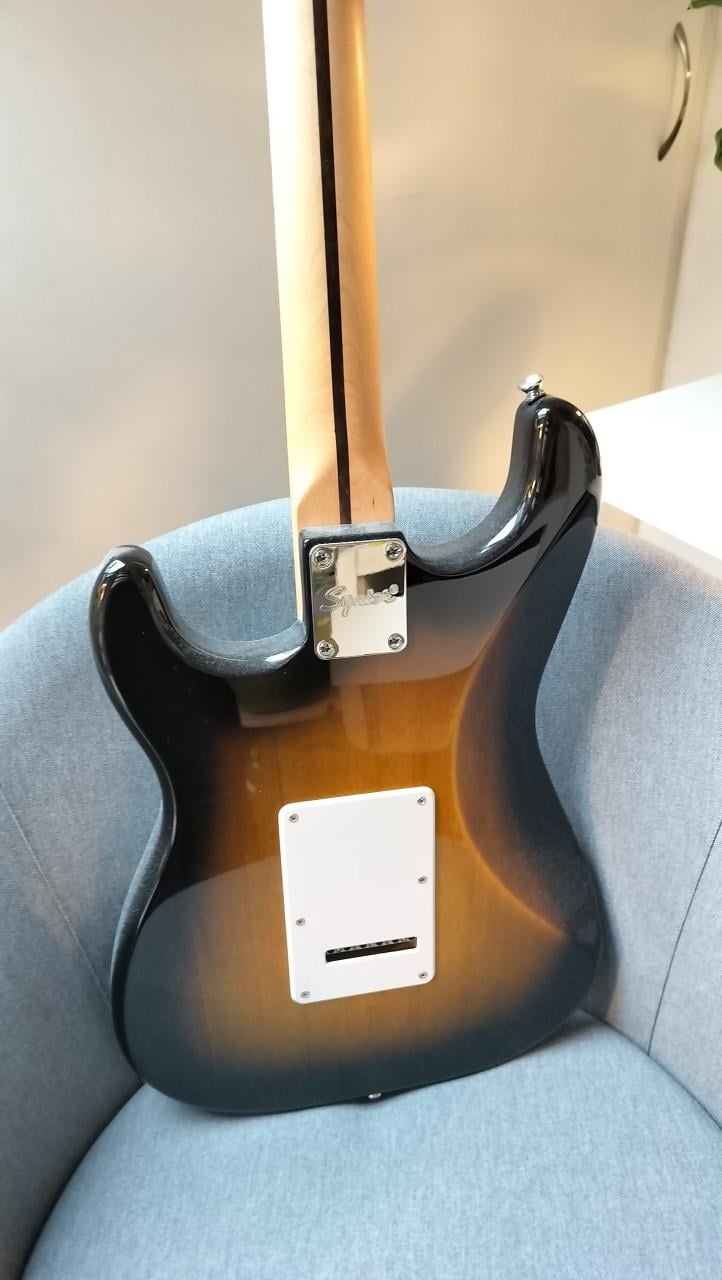 Squier Bullet Strat HSS BSB