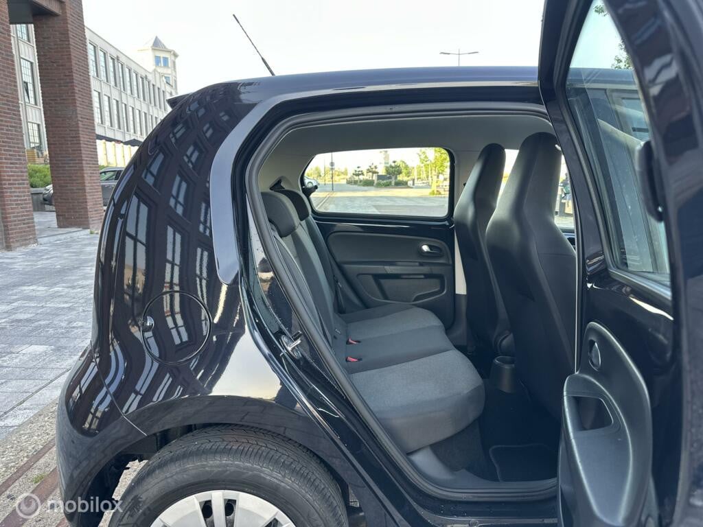 Volkswagen Up! 1.0 high up! BlueMotion Airco km111.711 Nap 5Deurs BJ2015