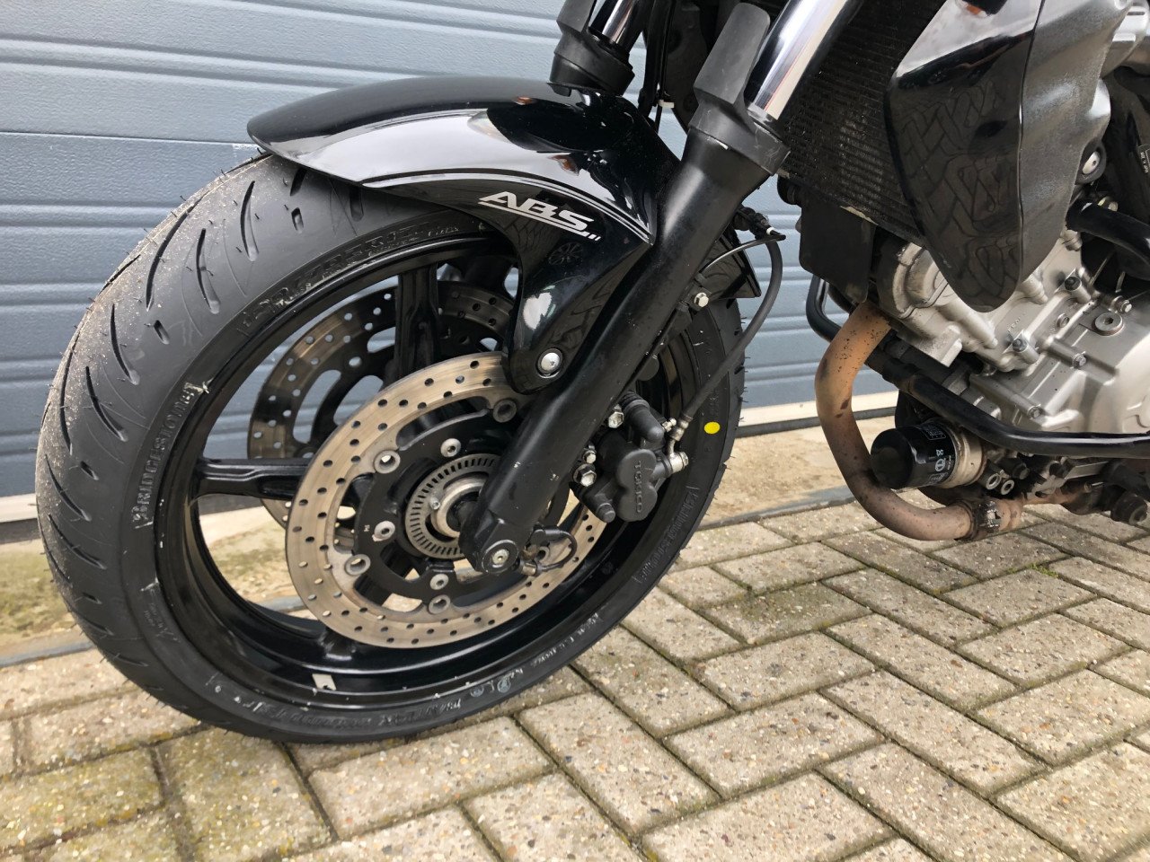 Suzuki Gladius 650 met ABS uit 2013, net onderhoud gehad, nwe banden €3250-