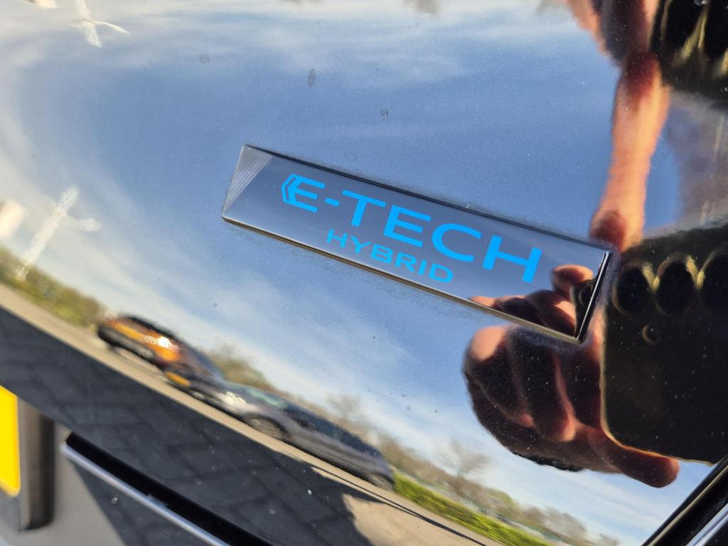 Renault Captur 1.6 e-tech full hybrid 145 esprit alpine