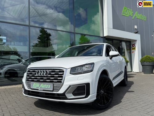 Audi Q2 30 tfsi sport * keyless * stoelverwarming * pdc 2x