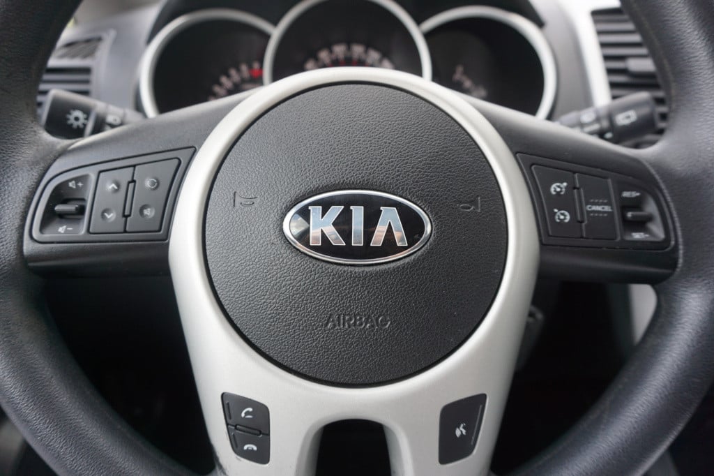 Kia Venga 1.4 cvvt 20th anniversary airco / navi / cruise / trekhaak / elek