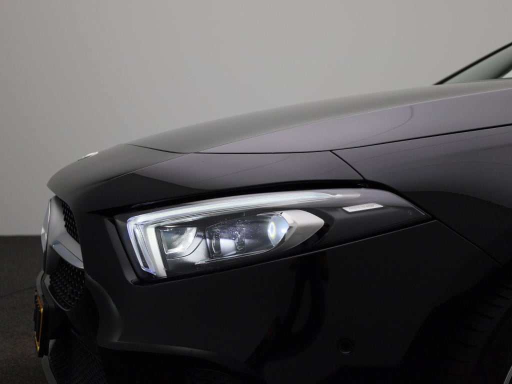 Mercedes-Benz A-Klasse 200 business solution luxury | automaat | panoramada