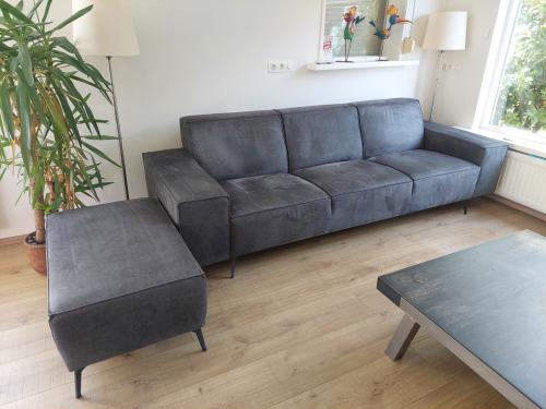 3 / 3.5 zits bank van Montel
