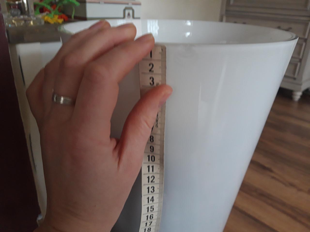 Grote witte glazen vaas