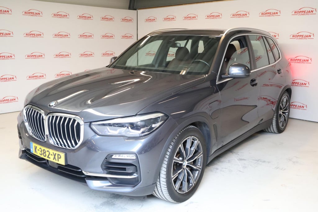 BMW X5 xdrive45e high executive nl auto, memory, luchtvering, carplay & and