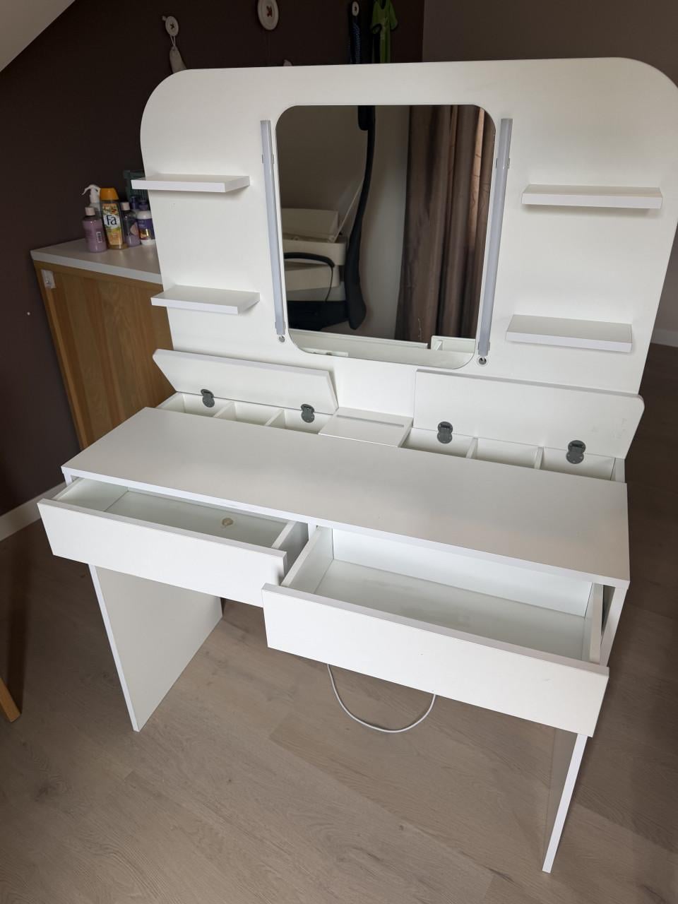 Kaptafel / make-up tafel met LED verlichting