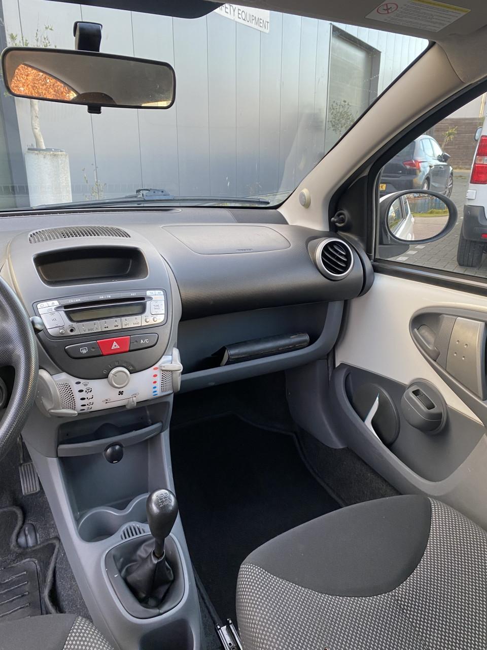 Toyota Aygo 1.0 12V Vvt-i 5DRS 2009 Wit | 140.326 KM NAP | NIEUWE APK!