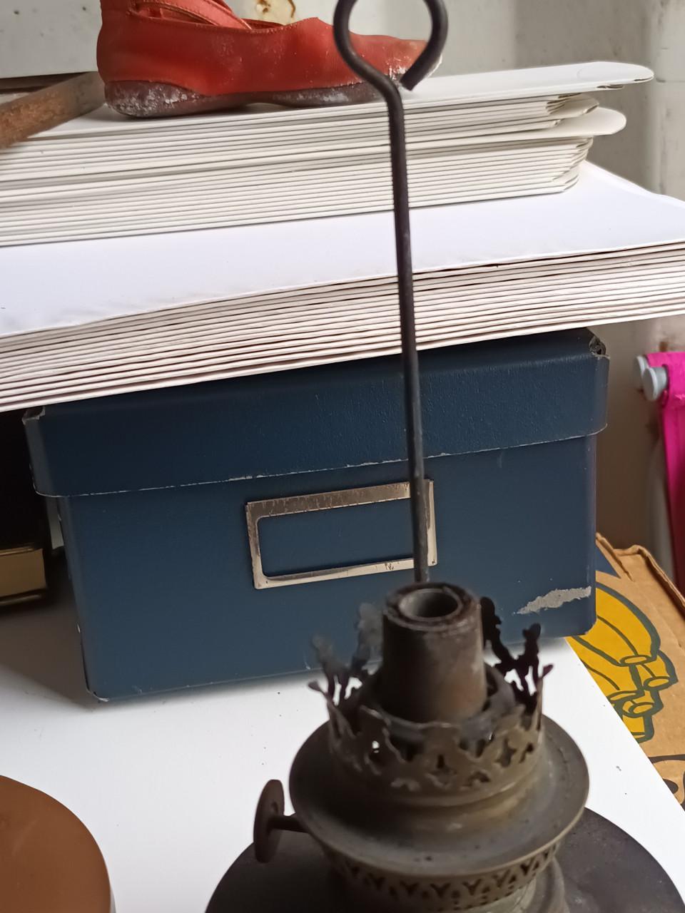 2 oliebranders voor scheepslamp