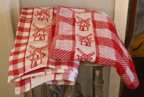 Nieuw set rood wit geblokt met molenrand handoek en theedoek