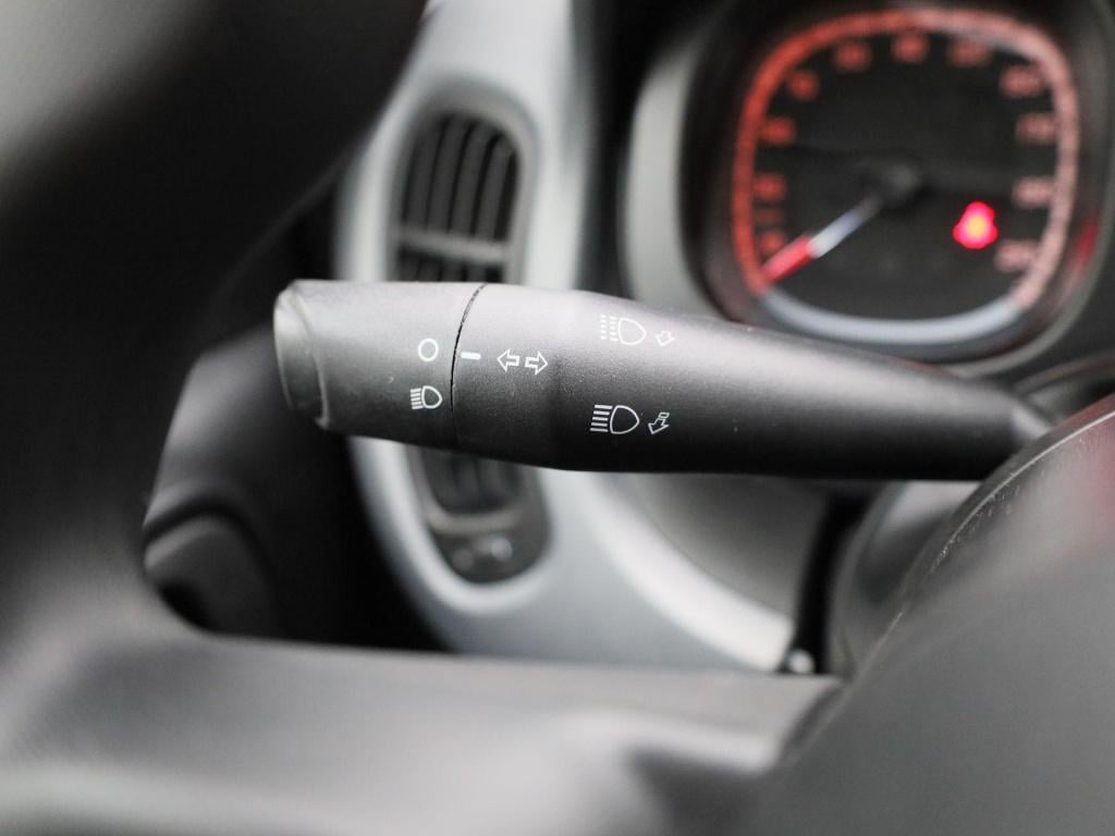 Fiat Panda 1.0 hybrid city life | apple carplay / android auto | airco | cr