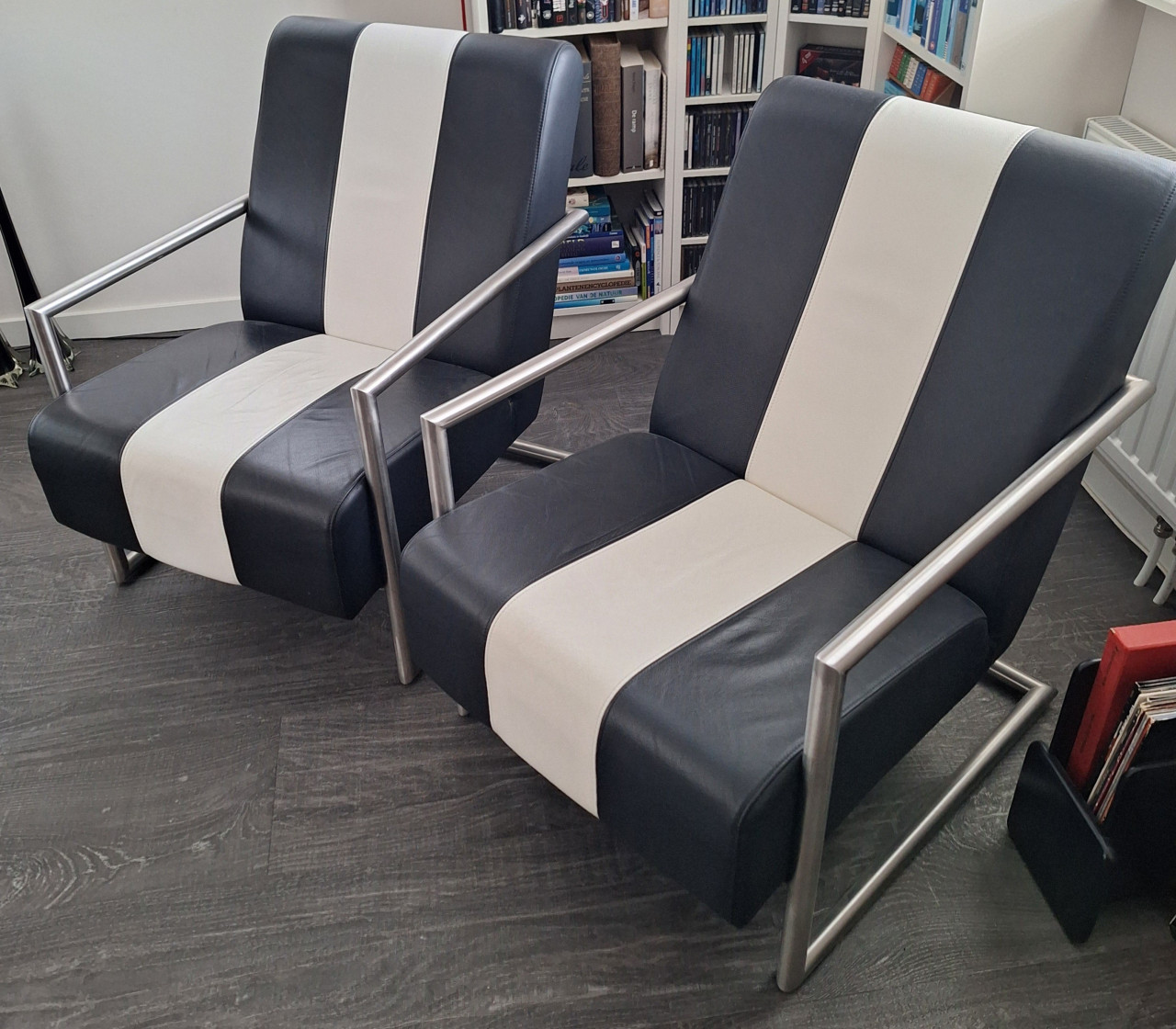 Moderne leren retro fauteuils