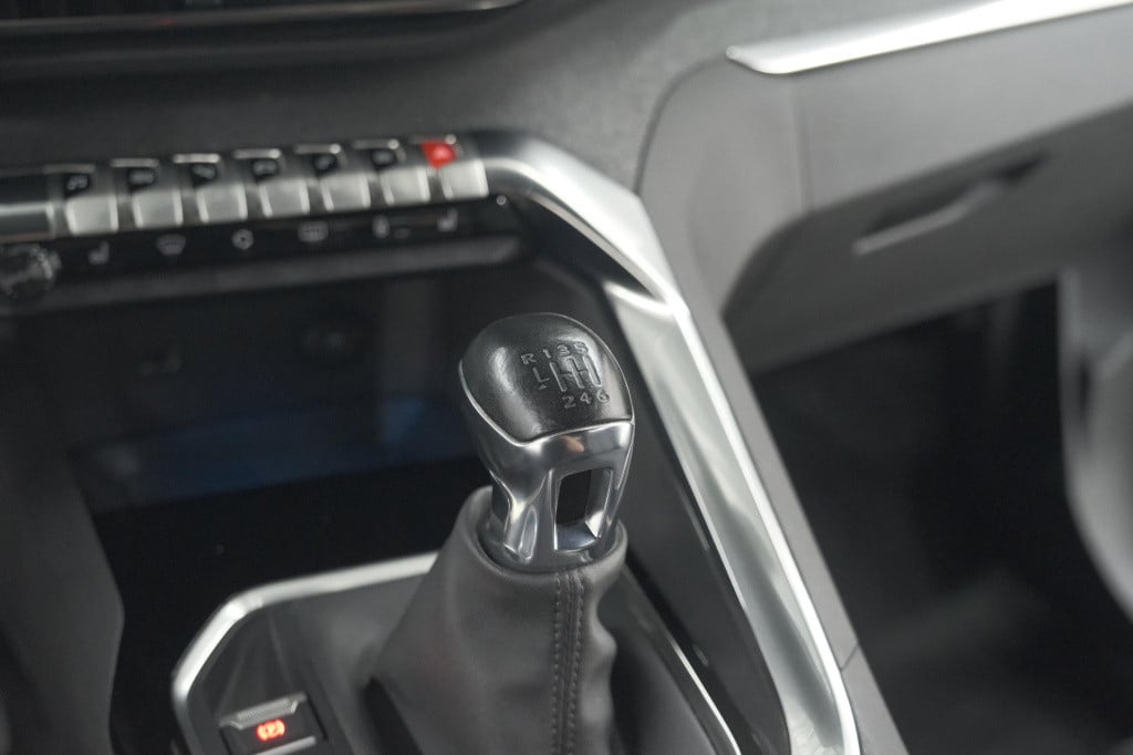Peugeot 3008 puretech 130 allure pack business | camera | elektrische koffe
