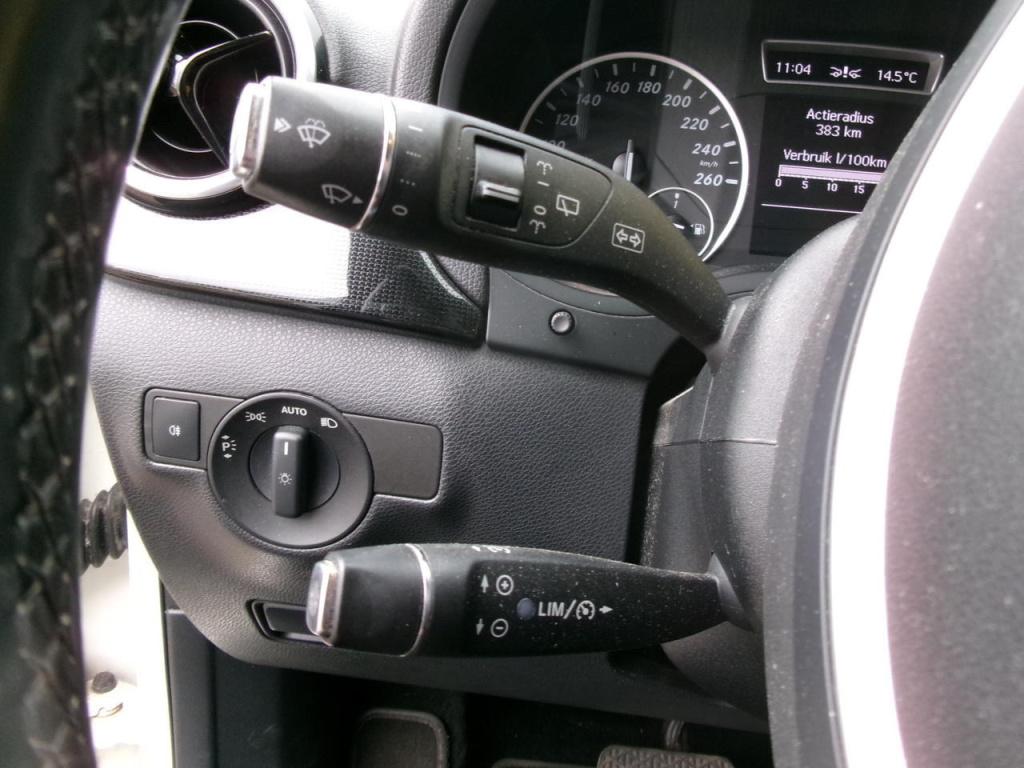 Mercedes-Benz B-Klasse 180 cdi automaat, airco, navi, pdc, trekhaak