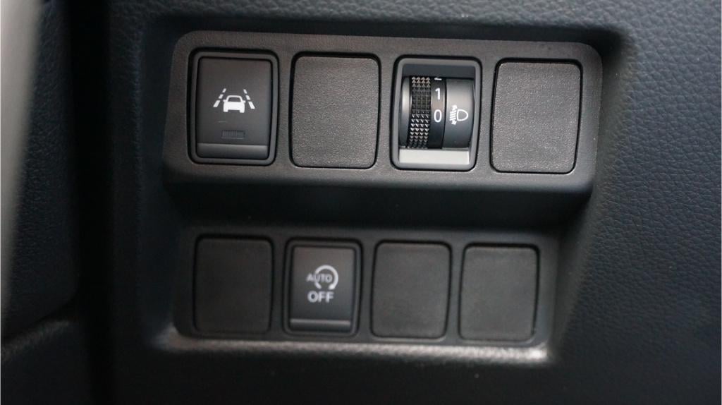 Nissan Qashqai 1.2 n-connecta rijklaar incl garantie